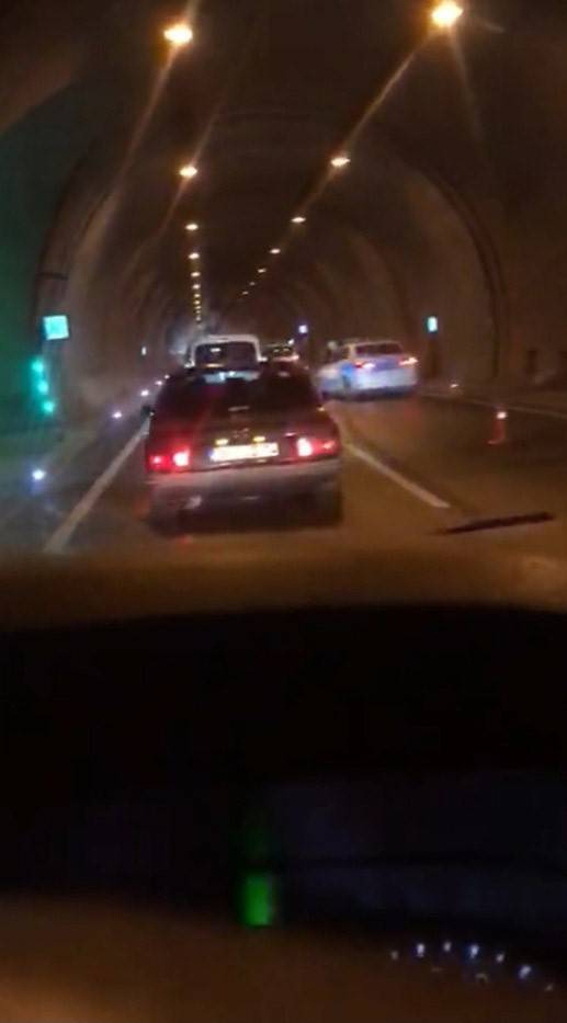 Tünelde Kaza: 3 Yaralı