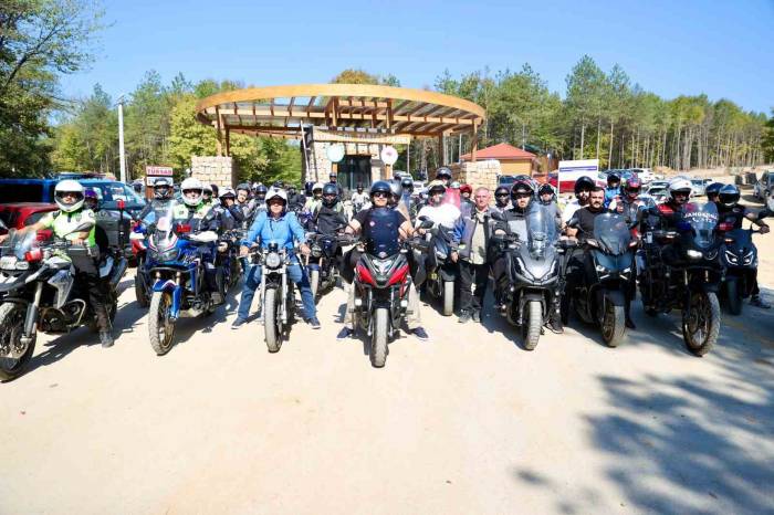 Vali Aslan Motosiklet Turuna Katıldı