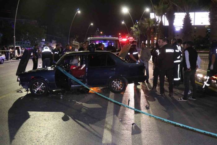 Kaza Yapan Otomobile Motosiklet Çarptı: 1 Ölü, 1 Yaralı