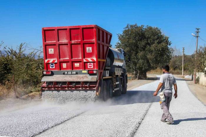 Efeler Belediyesi Umurlu Mahallesi’nde Yol Çalışmaları Gerçekleştirdi