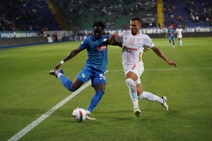 aykur-rizespor-antalyaspor-maci-29.jpg