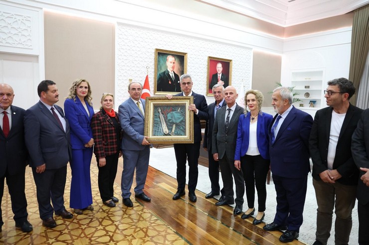 ridef-genel-baskani-muammer-bostan-ve-yonetim-kurulu-uyeleri-ile-ridefe-bagli-dernek-baskanlari-2-temmuz-2024-tarihinde-saglik-bakani-olarak-atanan-rizeli-hemsehrimiz-prof-dr-kemal-memisogluna-hayirli-o.jpg