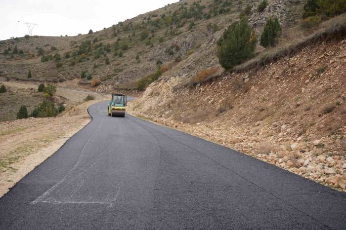 2 Bin 400 Rakımdaki Bayburt Kop Kayak Merkezi Kış Sezonuna Hazır Hale Getiriliyor