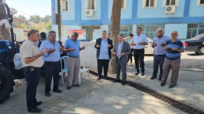 Buharkentliler Kuraklığa Karşı Yağmur Duasına Çıktı