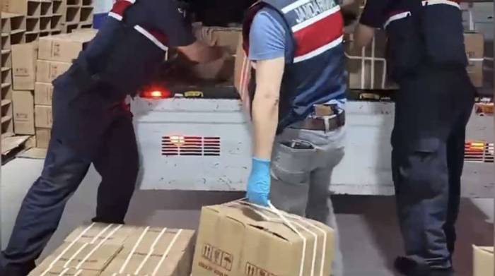 Yüzey Temizleyici Süsüyle Sahte Alkol Sattılar