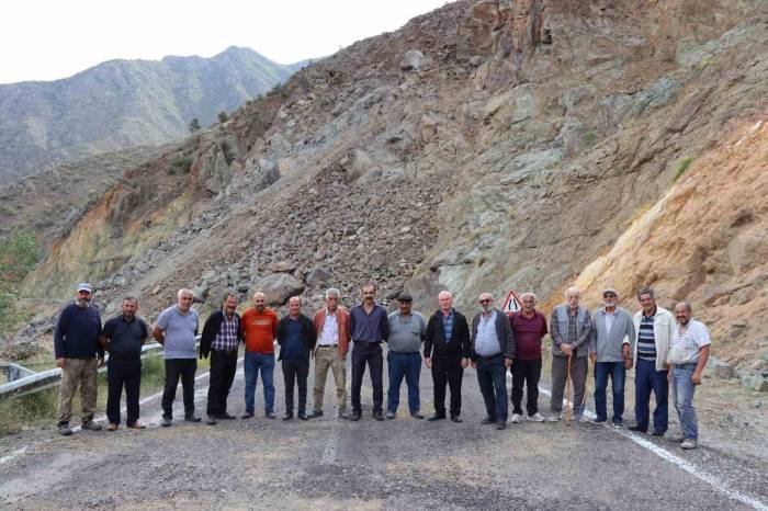 Oltu-artvin Kara Yolu 50 Gündür Kapalı