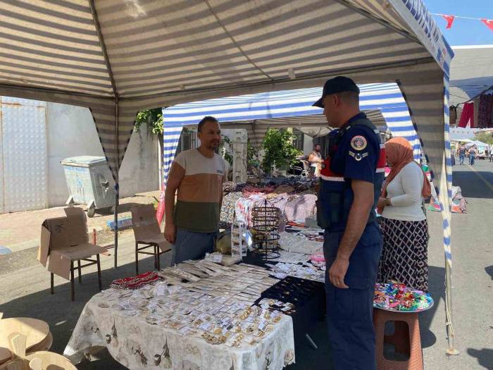 Jandarma Sahte Para Konusunda Esnafı Bilgilendirdi