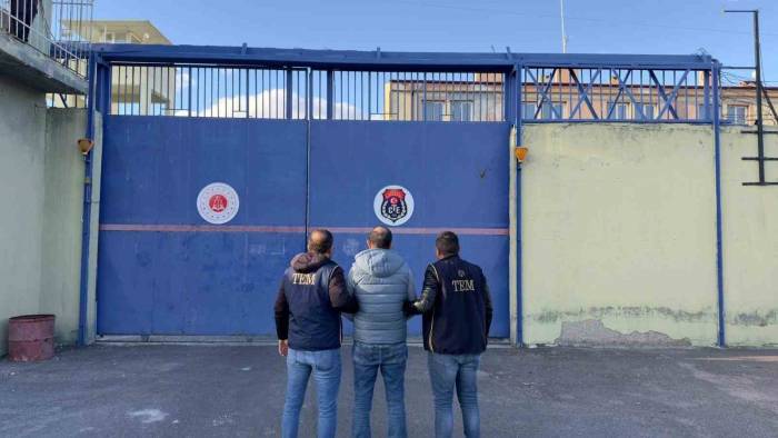 Fetö Firarisi Başka Birinin Kimliği İle Yakalandı