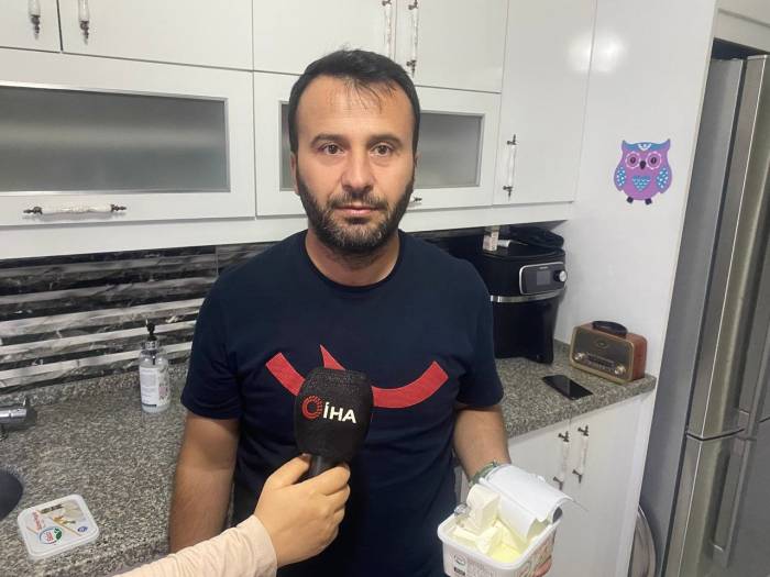 Kahvaltı İçin Aldığı Peynirden Metal Somun Çıktı