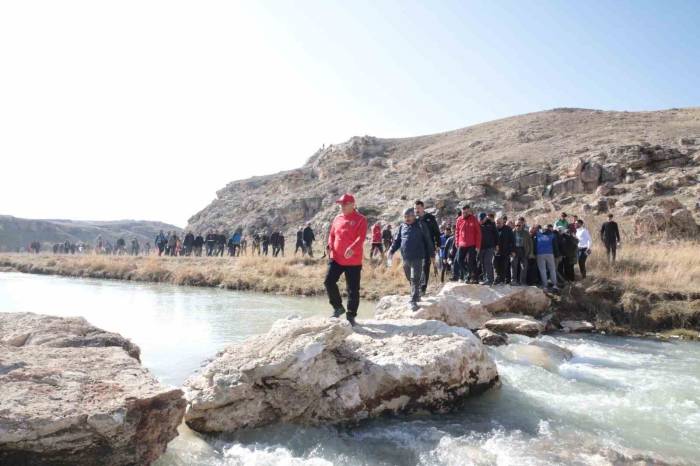 Ağrı’da Diyadin Kanyonu Yürüyüşü Yapıldı