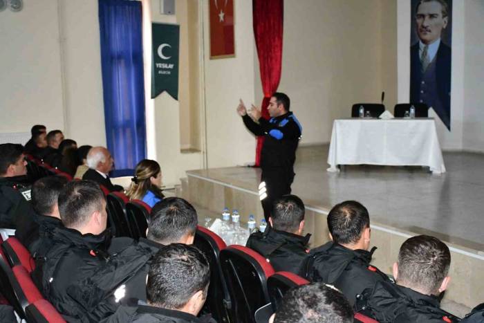 Bilecik’te 172 Polis Meslek Eğitim Merkezi Öğrencileri Bilgilendirildi