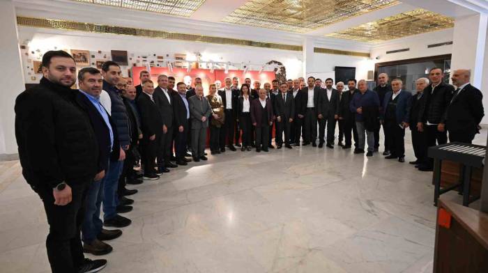 Btso Başkanı İbrahim Burkay, Tarihi Çarşı Ve Hanlar Bölgesi Üyeleriyle Buluştu