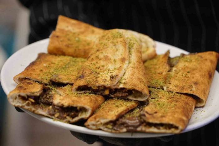Dubai Çikolatasına Çikolatalı Pide Ve Künefe Rakip Oldu
