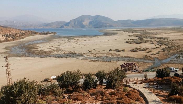 Bafa Gölü Alarm Veriyor