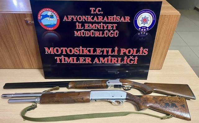 Polis Şok Uygulamada Aranması Olan 24 Kişiyi Yakaladı