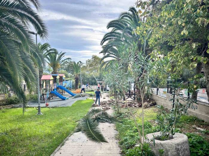 Dilovası’nda Parklar Yenileniyor