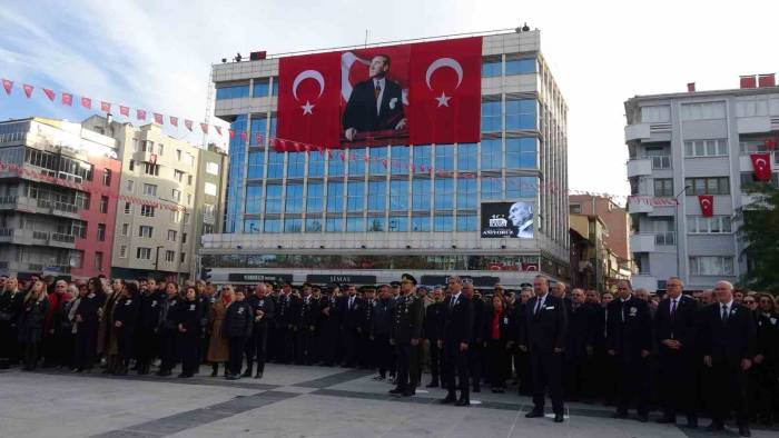 Atatürk, Vefatının 86. Yıldönümünde Uşak’ta Anıldı