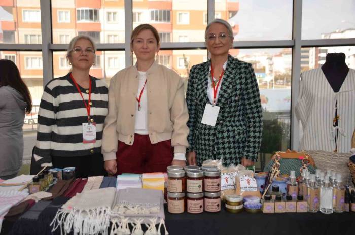 Dünya Bilecikliler Günü’nde Şehrin Yöresel Ürünleri Tanıtıldı