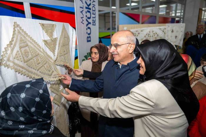 Malatya’da Kadın Kültür, Yaşam, Sanat Ve Spor Merkezi Törenle Açıldı