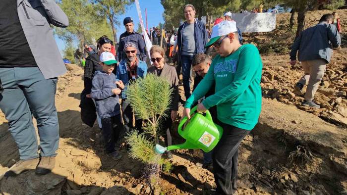 Nazilli’de Fidanlar Toprakla Buluştu
