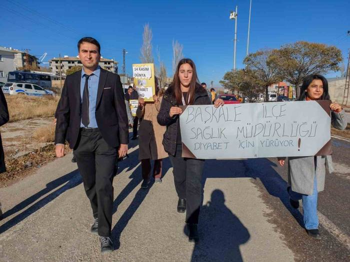 Başkale’de “Diyabet Farkındalık Yürüyüşü” Yapıldı