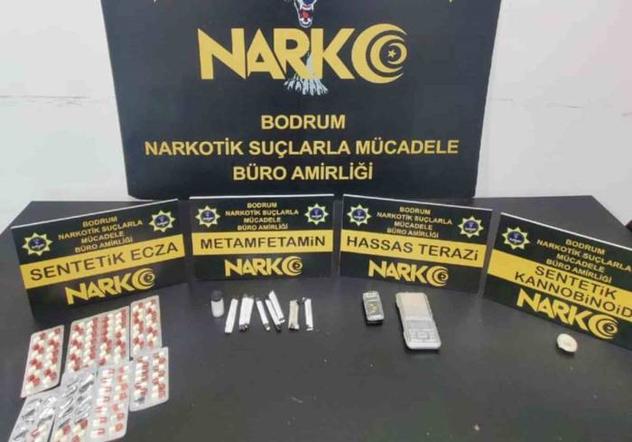 15 Uyuşturucu Operasyonunda 3 Tutuklama