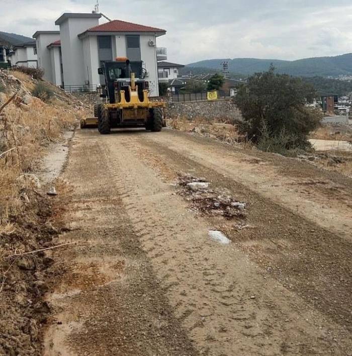 Didim’de Sağanak Yağıştan Sonra Zarar Gören Yollar Onarıldı