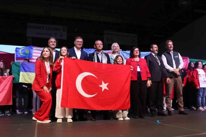 Chp Genel Başkanı Özel: “Filistin’deki Katliamın Ve Ukrayna’daki Savaşın Durmasını Ümit Ediyorum”