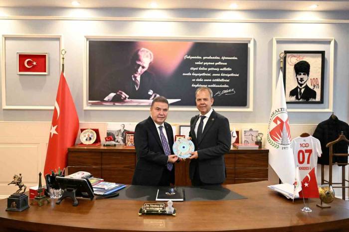 Başkan Böcek: “El Ele Verip Döşemealtı’nı Geliştireceğiz”