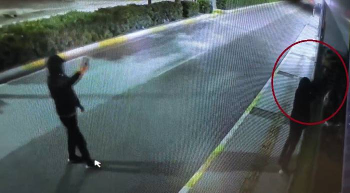 Biri Kurşunladı Diğeri Video Çekti