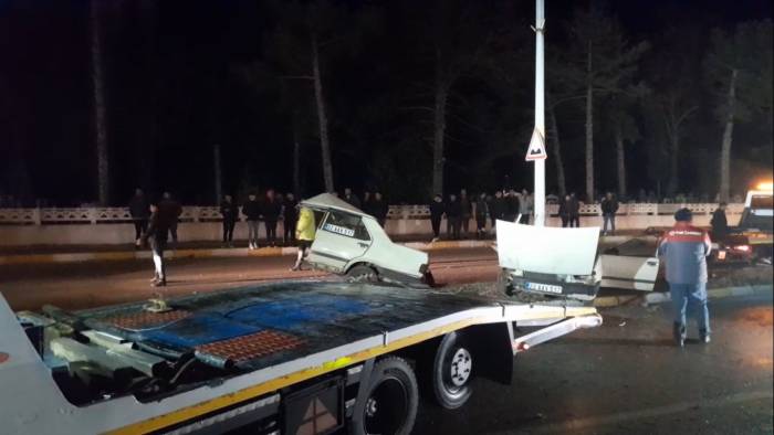 Ortadan İkiye Bölünen Fiat Tofaş 1 Kişiye Mezar Oldu