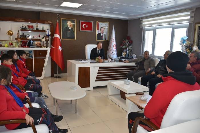 Çakmur Short Trackçıları Ödüllendirdi