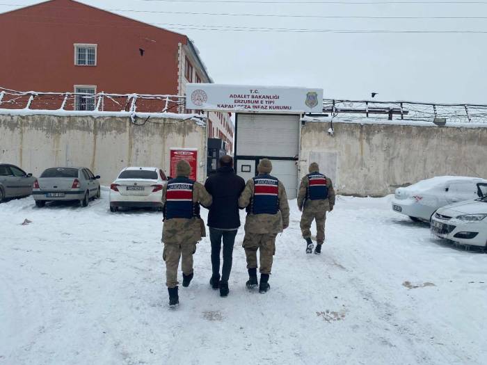 Jandarma Ekipleri Aranan 136 Şahsı Yakaladı