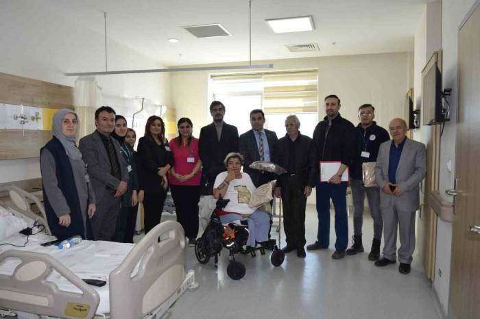 Hastanede Tedavi Gören Engelli Bireylere Moral Oldular