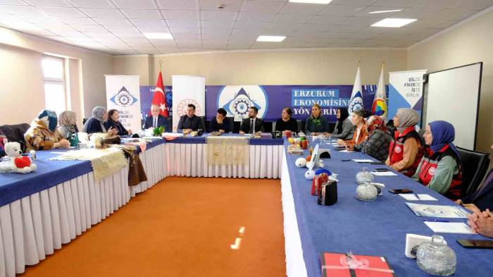 Kadın Kooperatif Temsilcileri Finansal Okuryazarlık Konusunda Bilinçlendirildi