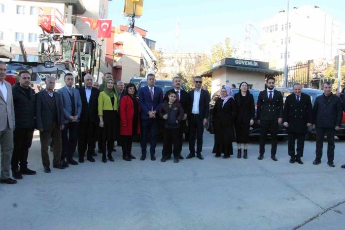 Şırnak Belediyesi 6 Yeni Aracı Filosuna Kattı