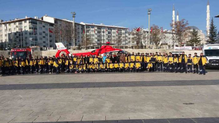 İlk 11 Ayda 150 Bin Çağrı: Sivas’ta 112’nin Yoğun Çalışmaları Devam Ediyor