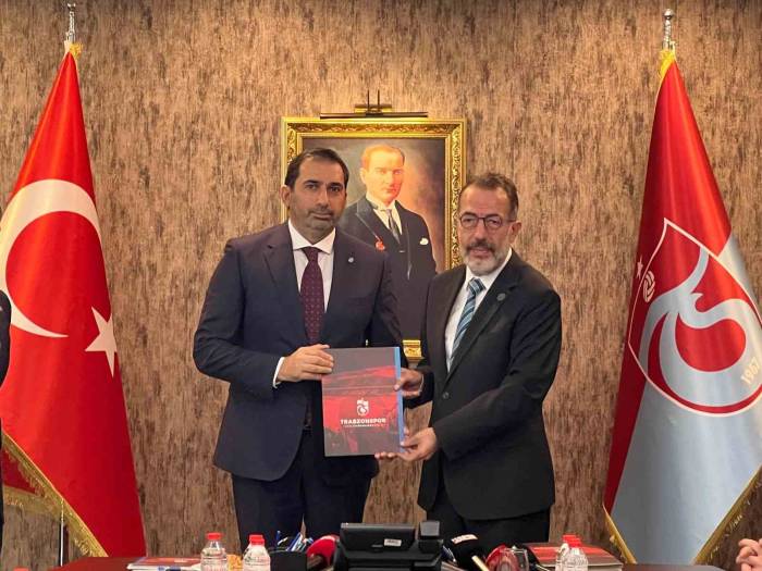 Trabzonspor’da Yeni Yönetim Mazbatasını Aldı