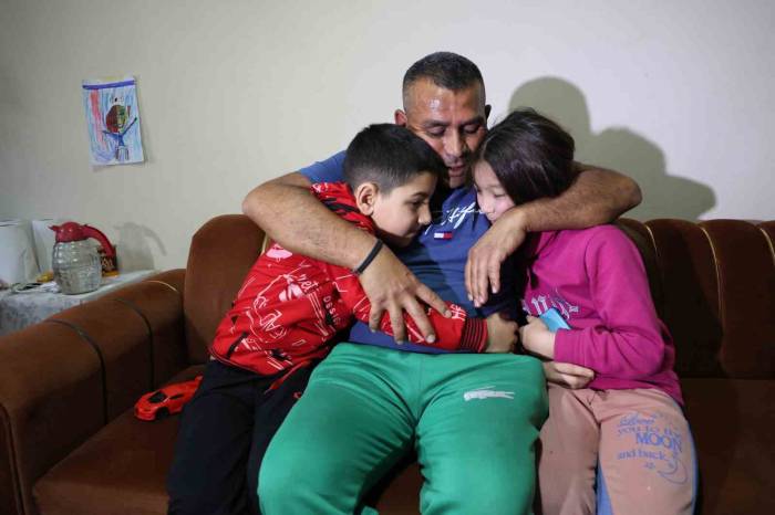 Vefakar Babanın Görüntüleri Türkiye’nin İçini Isıttı: "Zor; Ama Başka Şansım Yok"