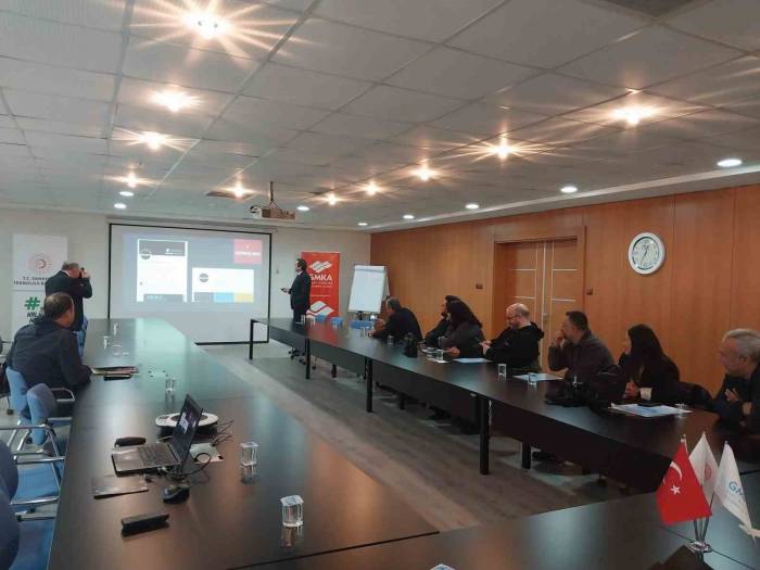 Balıkesir’de Yeni Medyada Dezenformasyonla Mücadele Bilgilendirme Toplantısı Düzenlendi