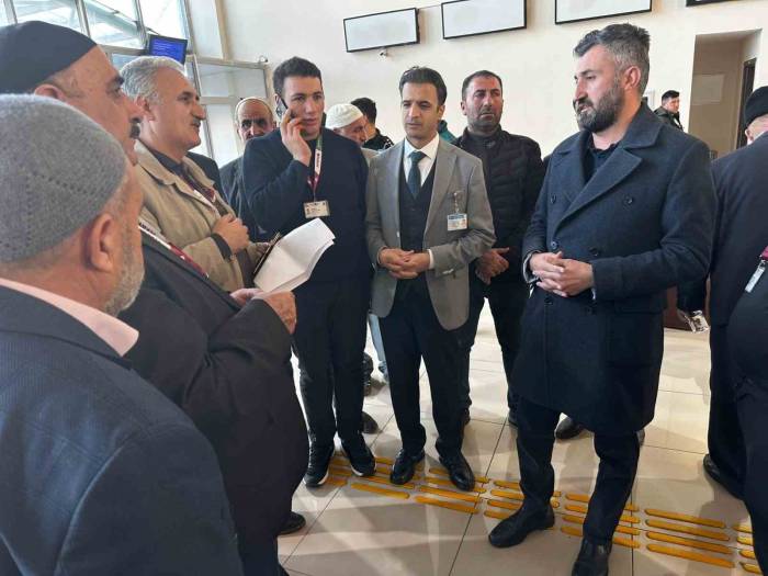 Ak Parti Ağrı İl Başkanı İlhami Yıldız, Umre Yolcularını Uğurladı