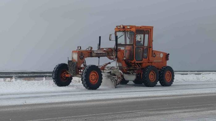 Kurubaş Geçidi Ulaşıma Açıldı