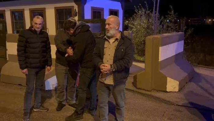 Amasya’da İçinden 5 Kaçak Göçmen Çıkan Otomobilin Sürücüsü Ve 2 Kişi Tutuklandı