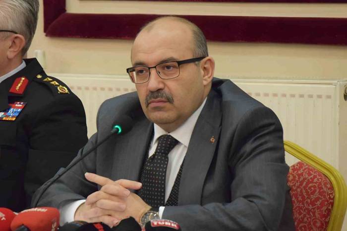 Vali Ustaoğlu “Sokak Çetelerine, Mafya Bozuntularına İzin Vermeyeceğiz”