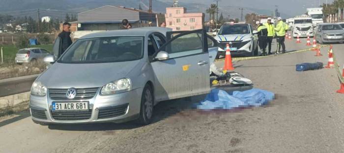 Hatay’da Otomobilin Yola Savurduğu Motosikletli Kamyonetin Çarpması Sonucu Hayatını Kaybetti