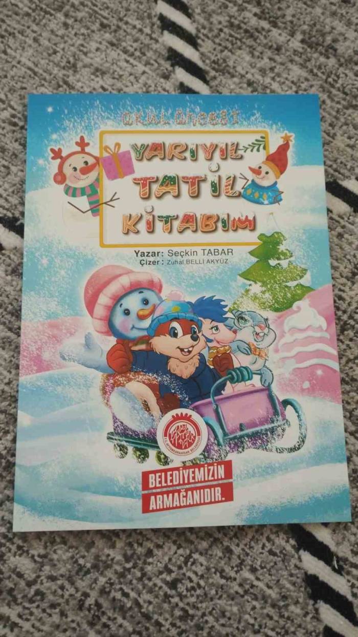 Chp’li Belediyenin Okullardaki Kitaplı Propagandasına Valilik ’dur’ Dedi