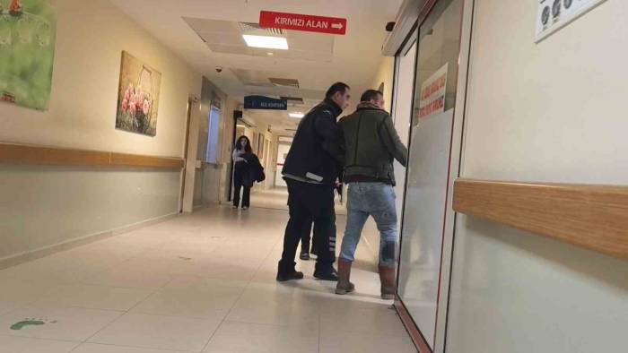 İnegöl’de Alacak Verecek Kavgası: 1 Yaralı