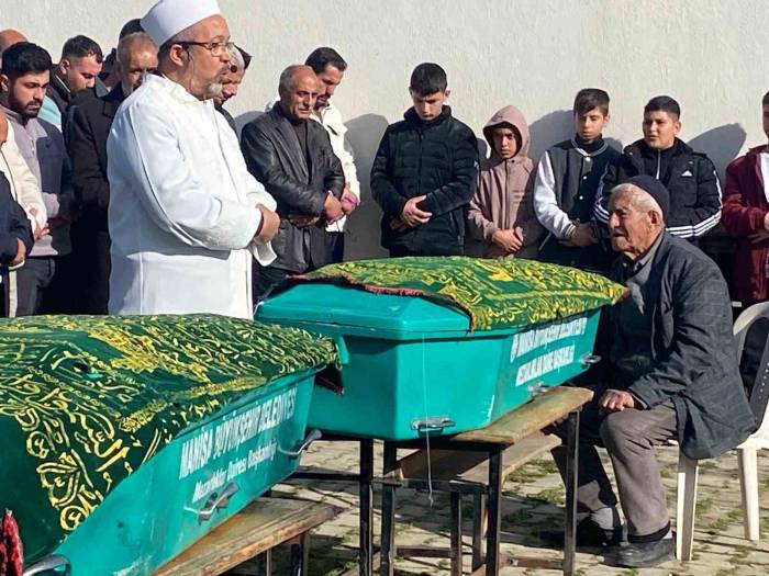 Boğulan Kuzenler Yan Yana Toprağa Verildi