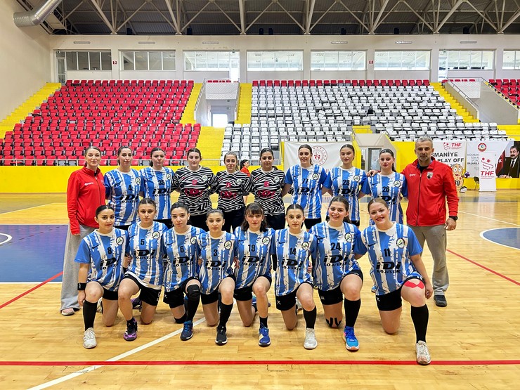 osmaniyede-firtina-esti-ardesen-belediyesi-sk-finale-kaldi-3.jpg