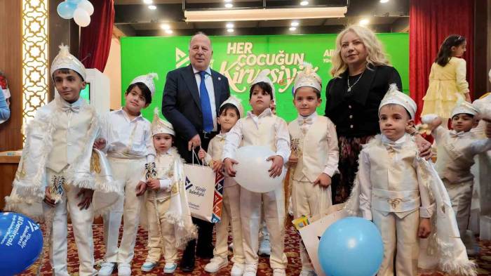 Yüreğir Belediyesi’nden Toplu Sünnet Şöleni